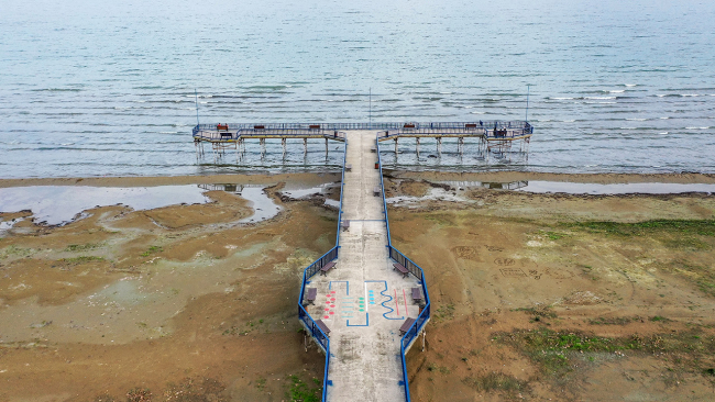 İznik Gölü'ndeki çekilme 50 metreyi aştı